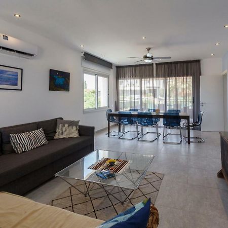 Coral Bay Sea Breeze Apartments - 3 Bedroom Apartment بييا المظهر الخارجي الصورة