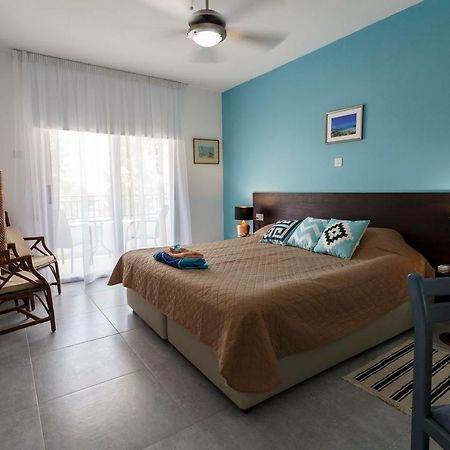 Coral Bay Sea Breeze Apartments - 3 Bedroom Apartment بييا المظهر الخارجي الصورة