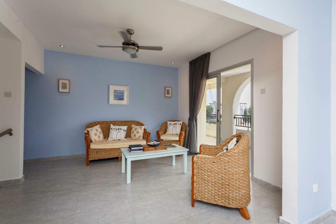 Coral Bay Sea Breeze Apartments - 3 Bedroom Apartment بييا المظهر الخارجي الصورة
