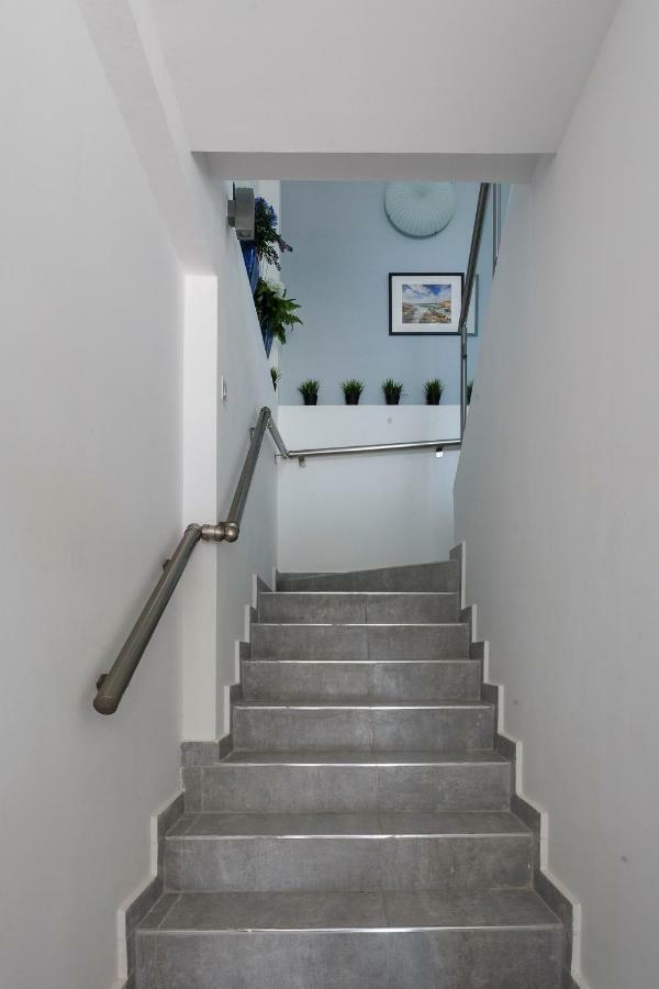 Coral Bay Sea Breeze Apartments - 3 Bedroom Apartment بييا المظهر الخارجي الصورة